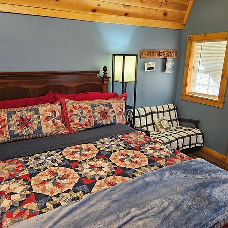 Acorn Cottage At Hocking Vacations 로건 외부 사진